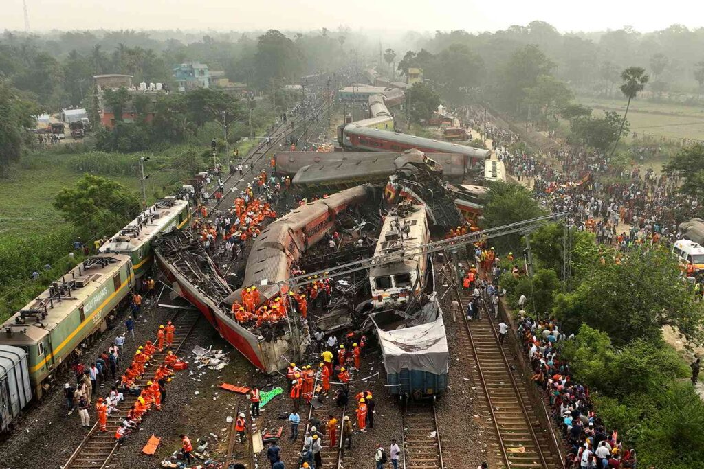 TRAIN ACCIDENT IN INDIA 